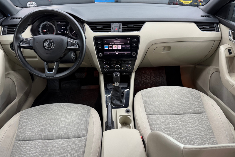 Ponuka vozidiel / Škoda Octavia Combi 2.0 TDI Ambition DSG - video