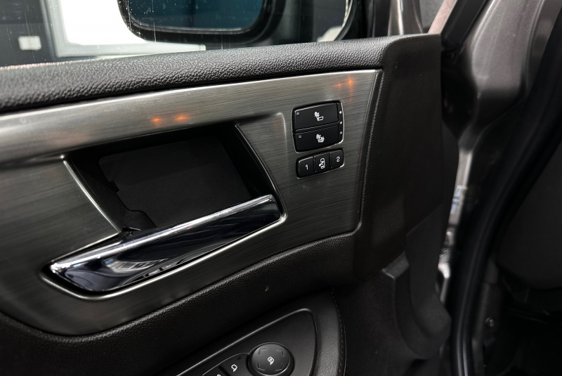  Ponuka vozidiel / Hummer H2 6.2 V8 - video