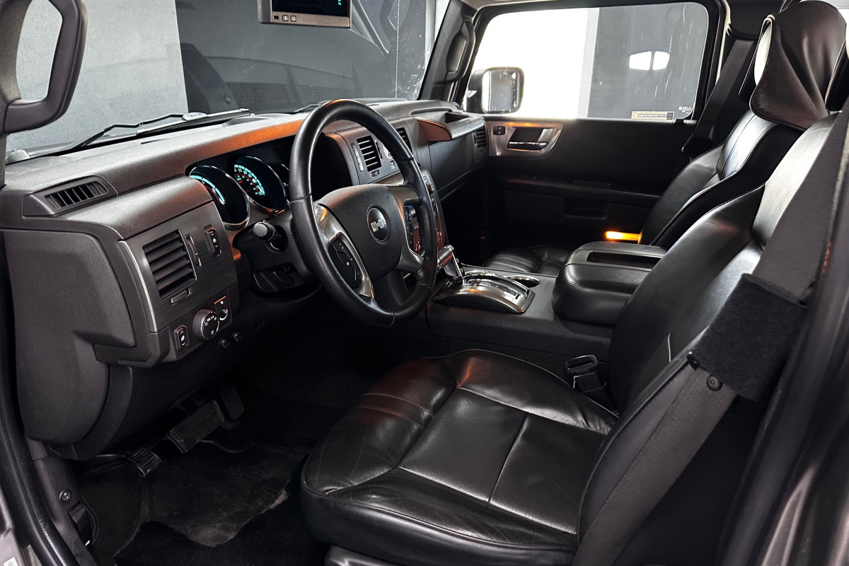 Ponuka vozidiel / Hummer H2 6.2 V8 - video