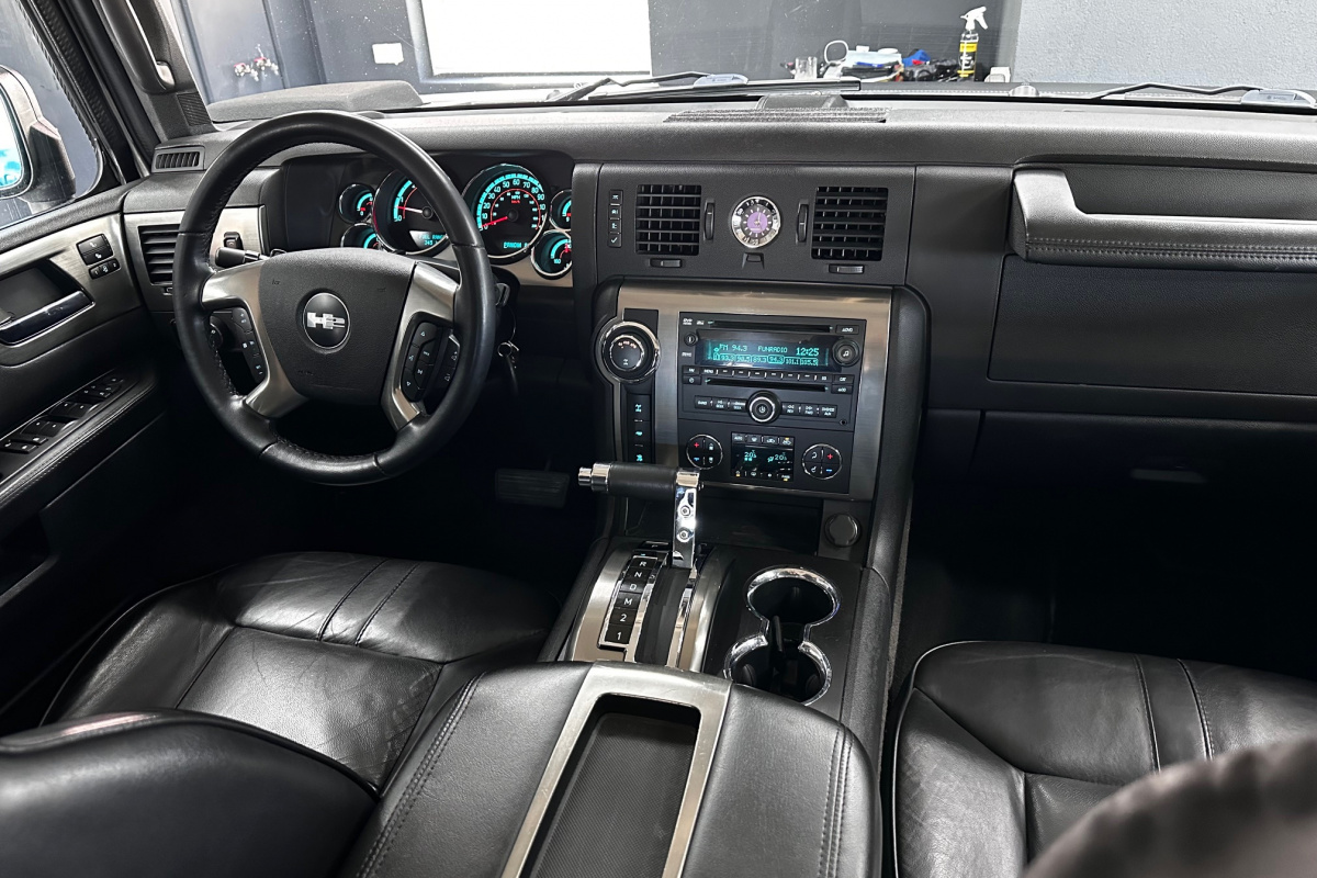 Ponuka vozidiel / Hummer H2 6.2 V8 - video Ponuka vozidiel / Hummer H2 6.2 V8 - video