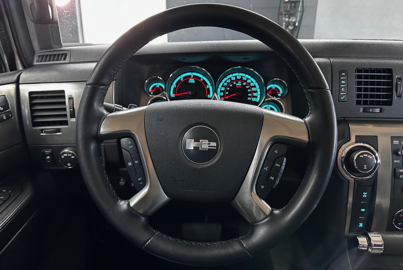  Ponuka vozidiel / Hummer H2 6.2 V8 - video