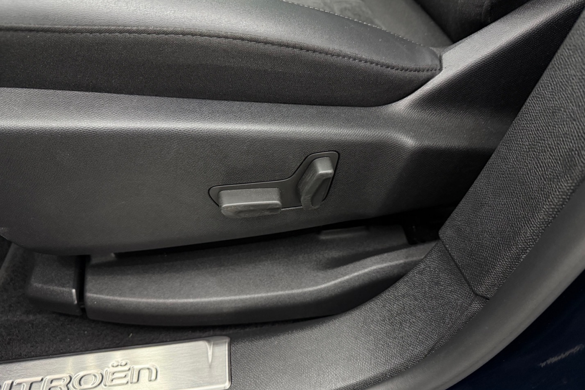 Ponuka vozidiel / Citroën C5 Aircross BlueHDi 130 S S Feel Pack A/T - video