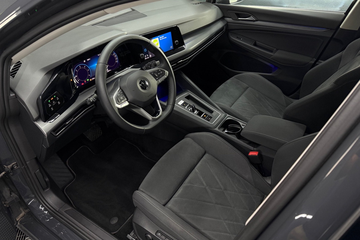 Ponuka vozidiel / Volkswagen Golf 2.0 TDI Style DSG - video
