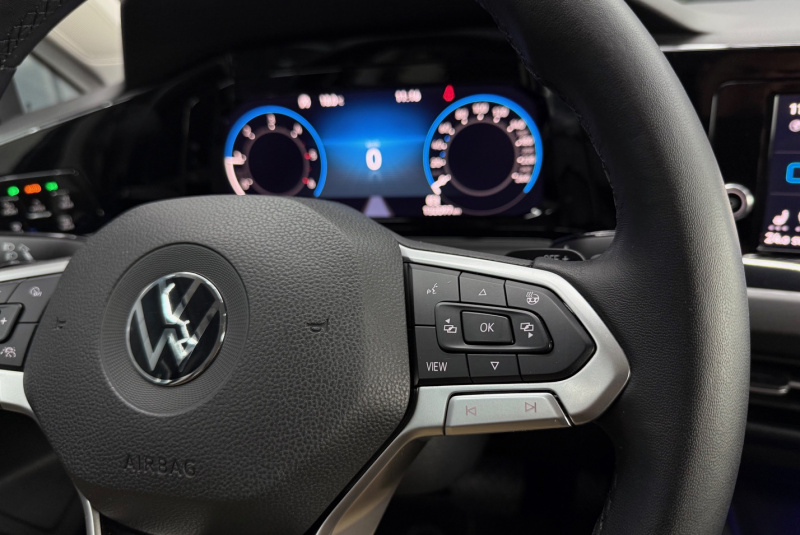  Ponuka vozidiel / Volkswagen Golf 2.0 TDI Style DSG - video