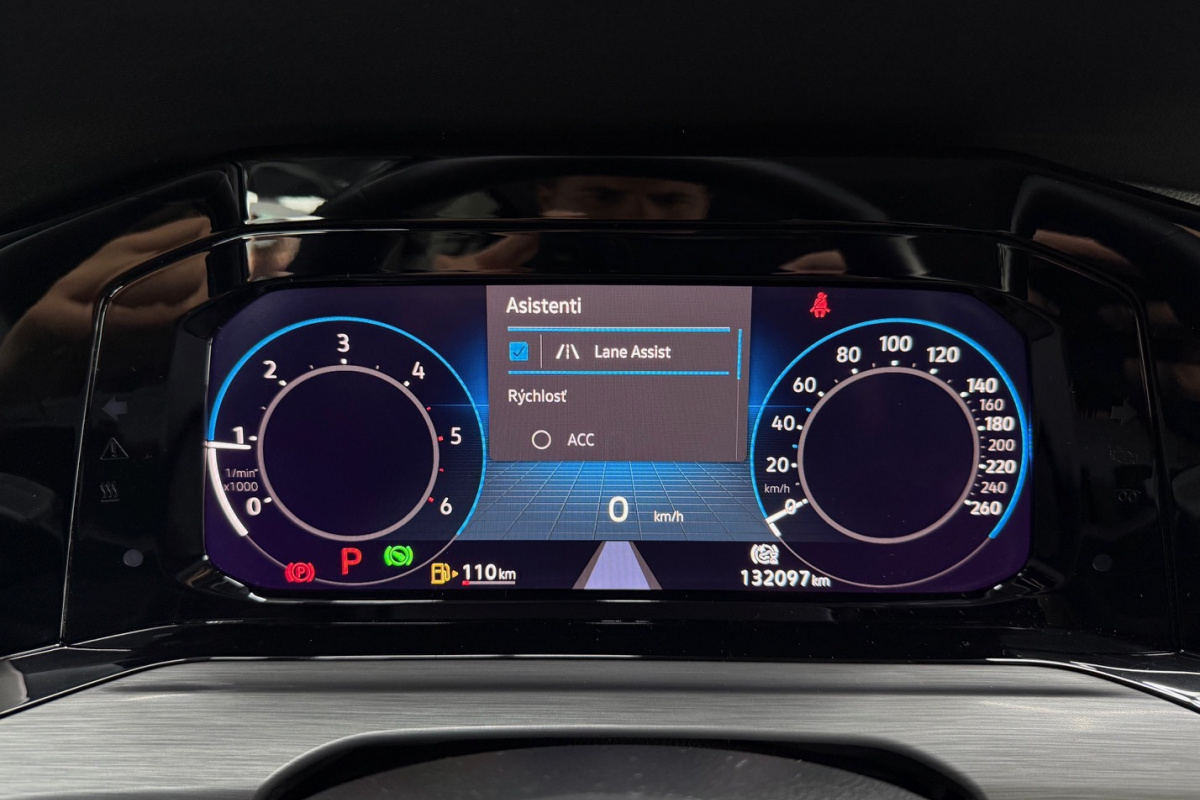 Ponuka vozidiel / Volkswagen Golf 2.0 TDI Style DSG - video