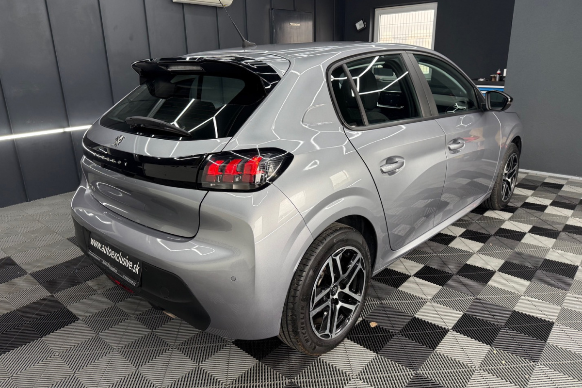 Ponuka vozidiel / Peugeot 208 1.2 PureTech 100 Active Pack EAT8 - video