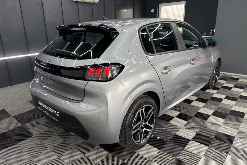  Ponuka vozidiel / Peugeot 208 1.2 PureTech 100 Active Pack EAT8 - video