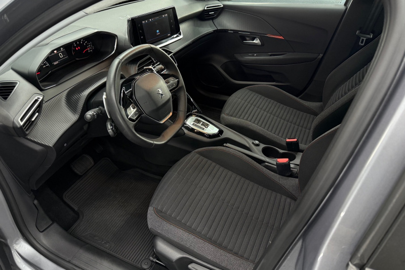  Ponuka vozidiel / Peugeot 208 1.2 PureTech 100 Active Pack EAT8 - video
