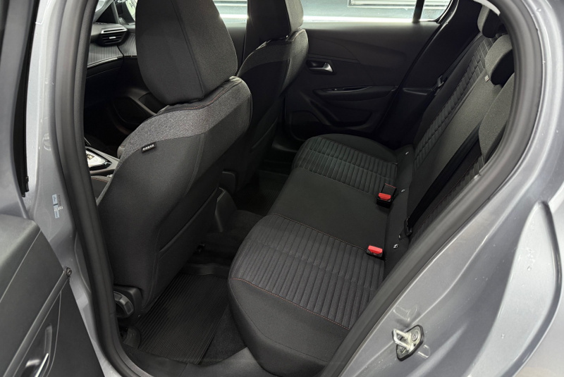  Ponuka vozidiel / Peugeot 208 1.2 PureTech 100 Active Pack EAT8 - video