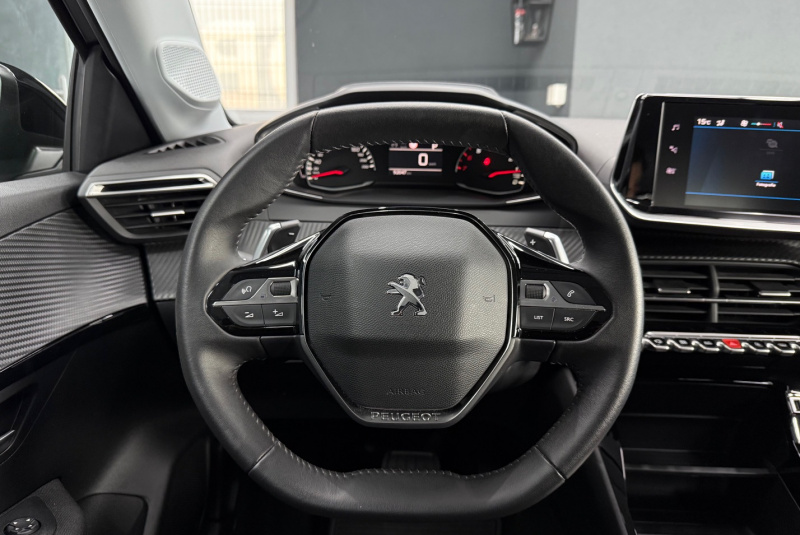  Ponuka vozidiel / Peugeot 208 1.2 PureTech 100 Active Pack EAT8 - video