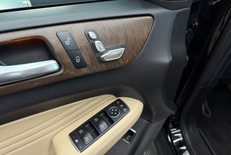 Ponuka vozidiel / Mercedes-Benz GLE Kupé 350d 4matic A/T - video Ponuka vozidiel / Mercedes-Benz GLE Kupé 350d 4matic A/T - video