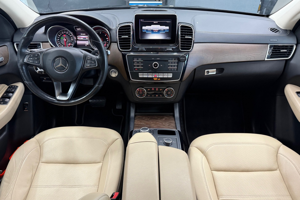 Ponuka vozidiel / Mercedes-Benz GLE Kupé 350d 4matic A/T - video Ponuka vozidiel / Mercedes-Benz GLE Kupé 350d 4matic A/T - video