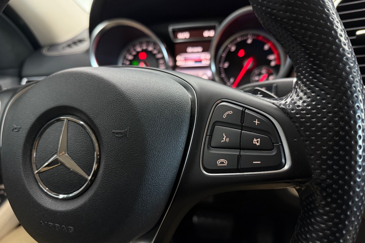 Ponuka vozidiel / Mercedes-Benz GLE Kupé 350d 4matic A/T - video