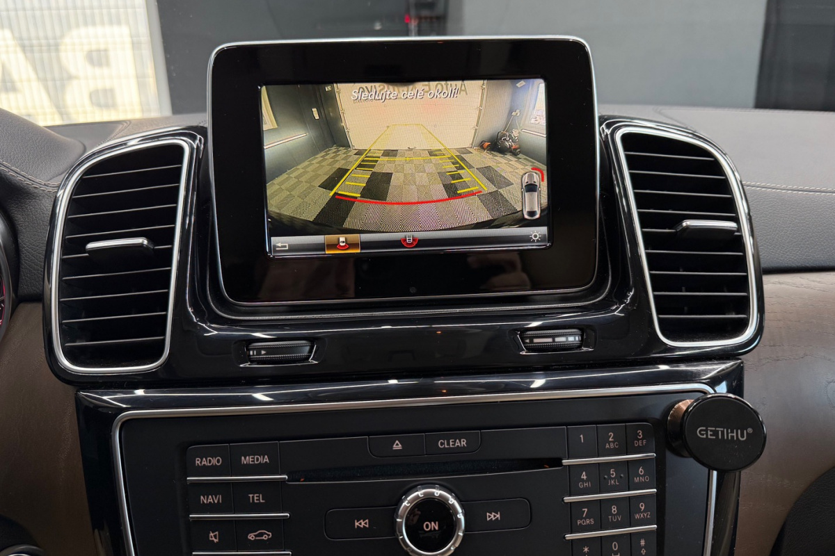 Ponuka vozidiel / Mercedes-Benz GLE Kupé 350d 4matic A/T - video Ponuka vozidiel / Mercedes-Benz GLE Kupé 350d 4matic A/T - video