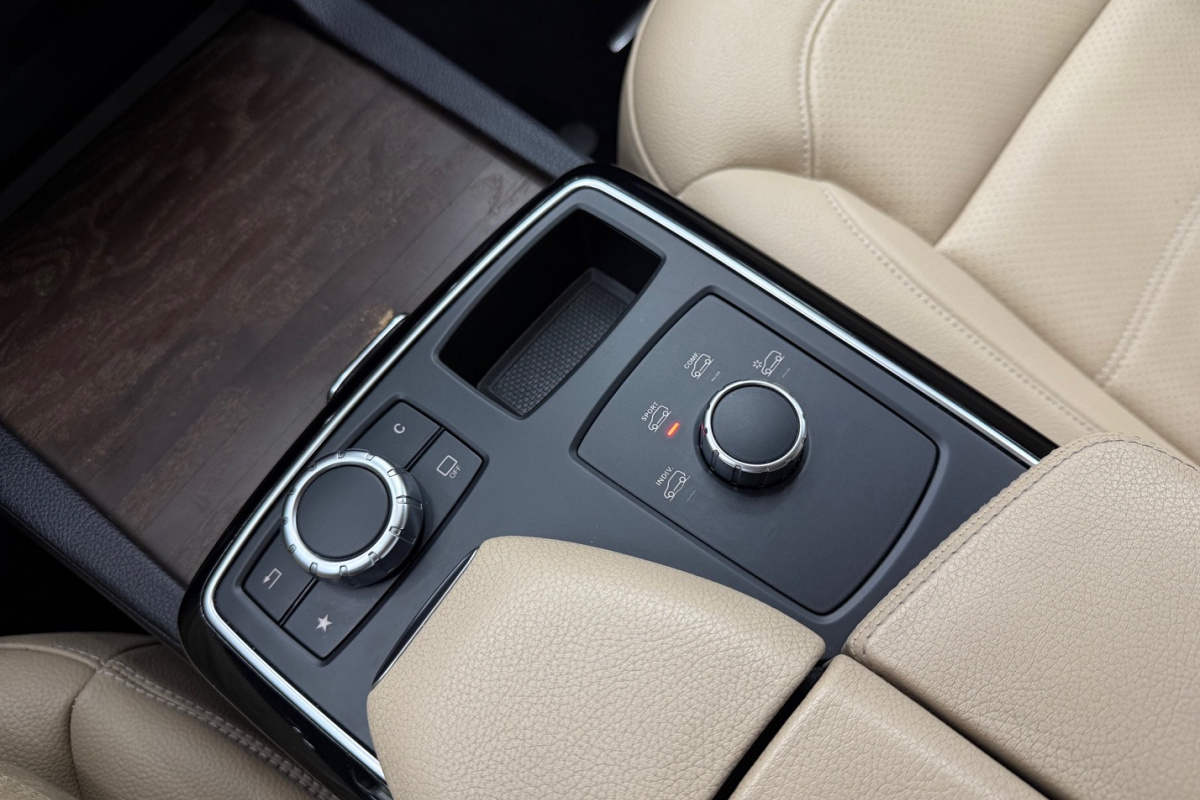 Ponuka vozidiel / Mercedes-Benz GLE Kupé 350d 4matic A/T - video Ponuka vozidiel / Mercedes-Benz GLE Kupé 350d 4matic A/T - video