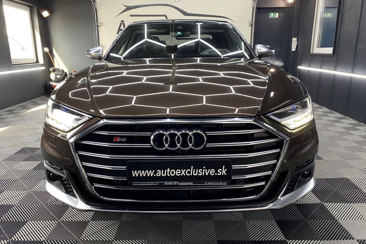 Ponuka vozidiel / Audi S8 4.0 TFSI QUATTRO - video Ponuka vozidiel / Audi S8 4.0 TFSI QUATTRO - video