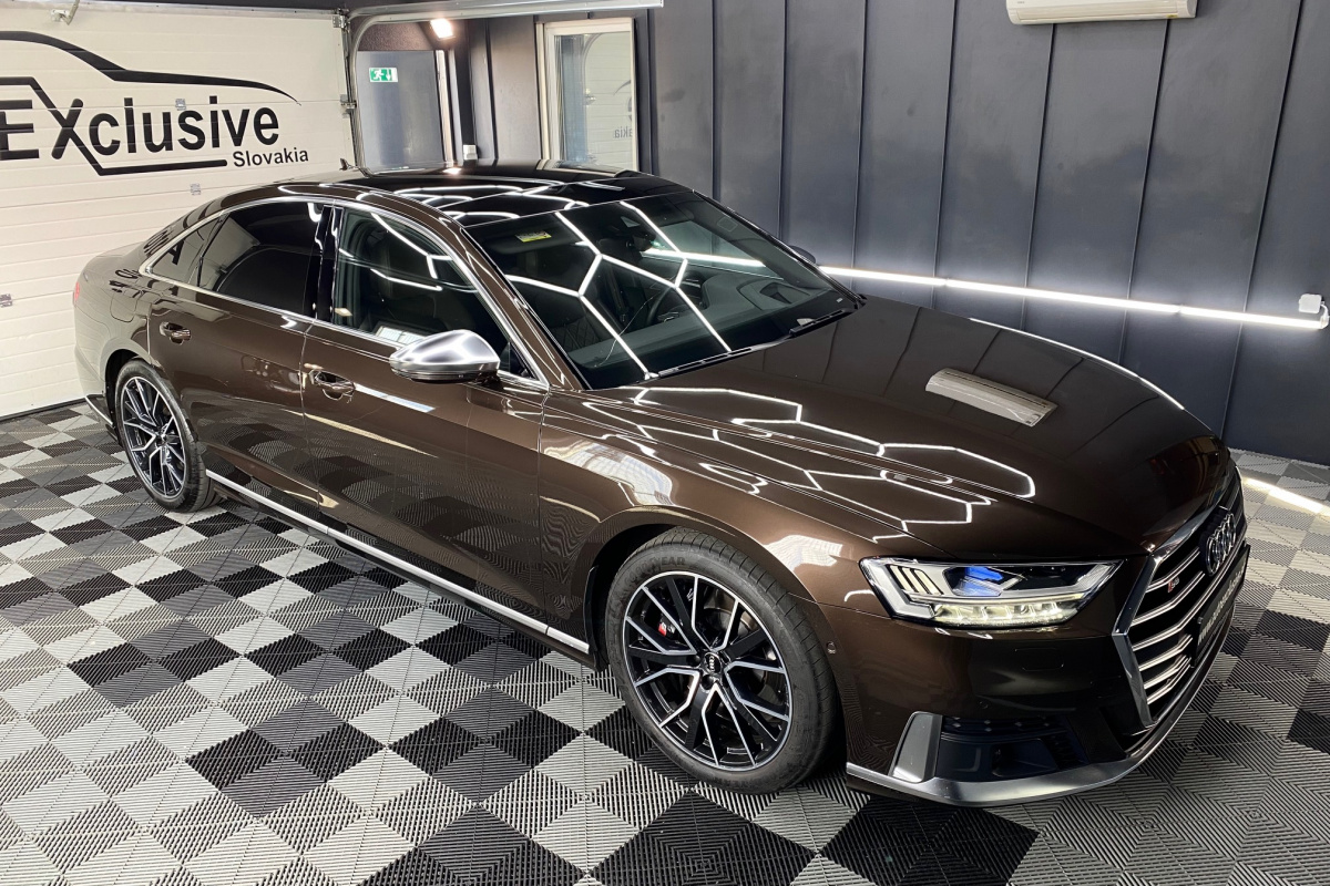 Ponuka vozidiel / Audi S8 4.0 TFSI QUATTRO - video