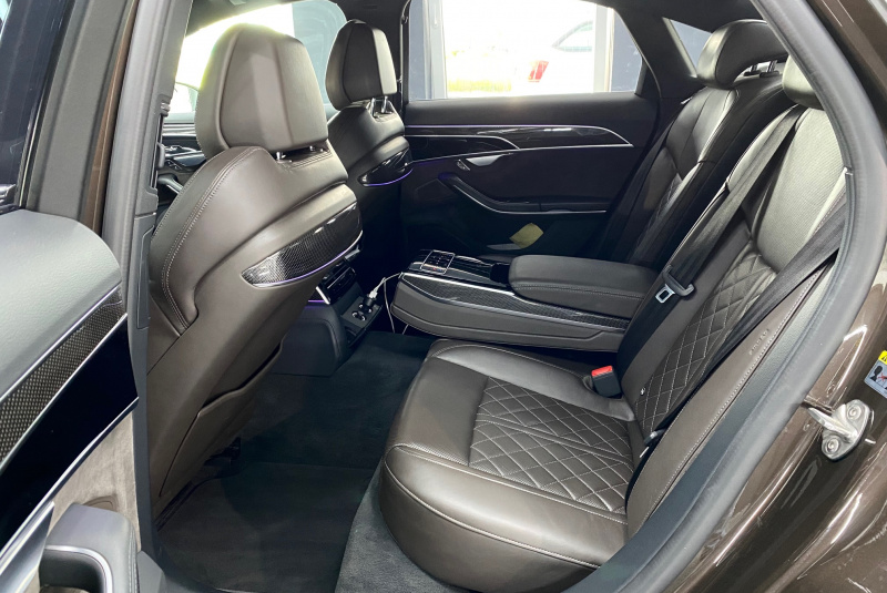 Ponuka vozidiel / Audi S8 4.0 TFSI QUATTRO - video Ponuka vozidiel / Audi S8 4.0 TFSI QUATTRO - video