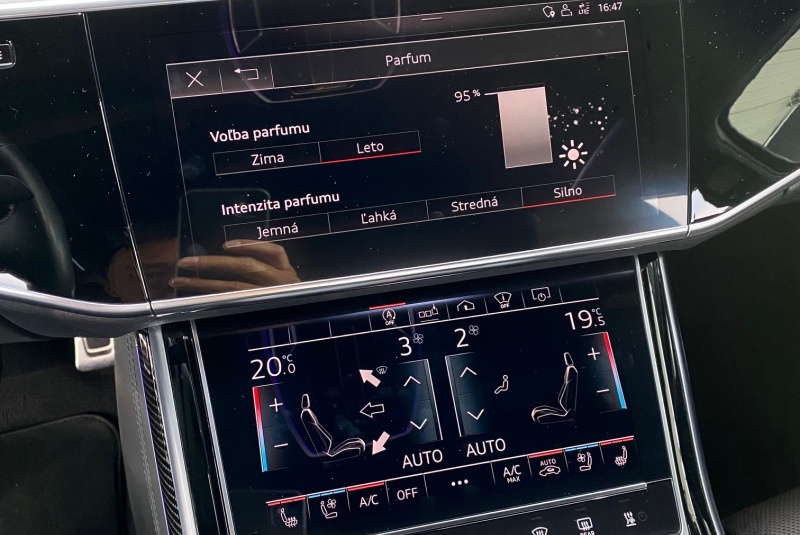  Ponuka vozidiel / Audi S8 4.0 TFSI QUATTRO - video