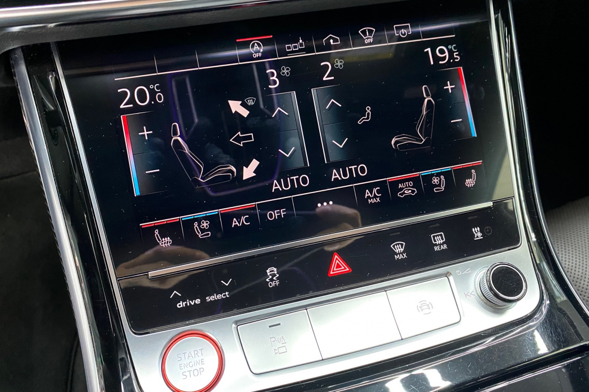 Ponuka vozidiel / Audi S8 4.0 TFSI QUATTRO - video