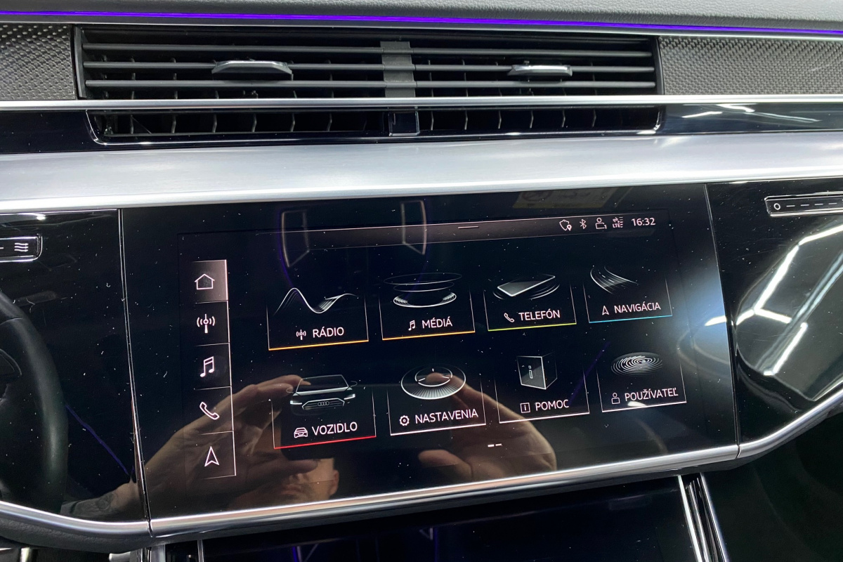 Ponuka vozidiel / Audi S8 4.0 TFSI QUATTRO - video
