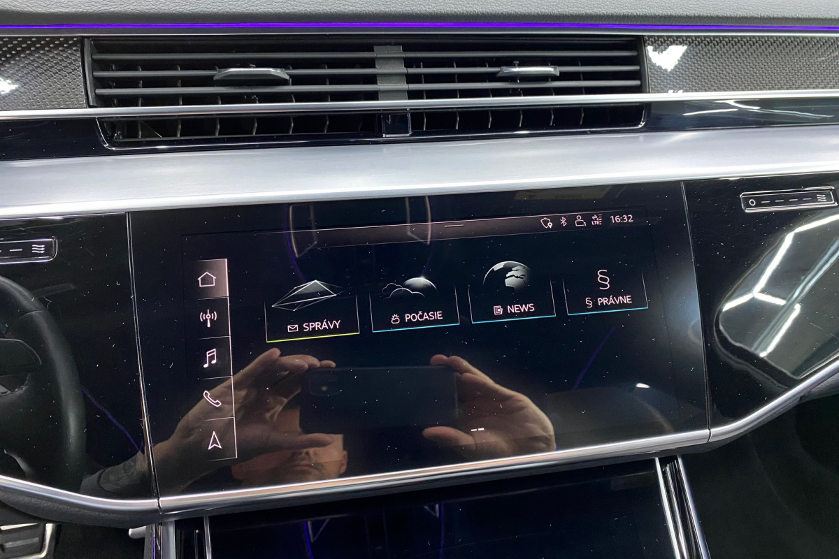 Ponuka vozidiel / Audi S8 4.0 TFSI QUATTRO - video Ponuka vozidiel / Audi S8 4.0 TFSI QUATTRO - video