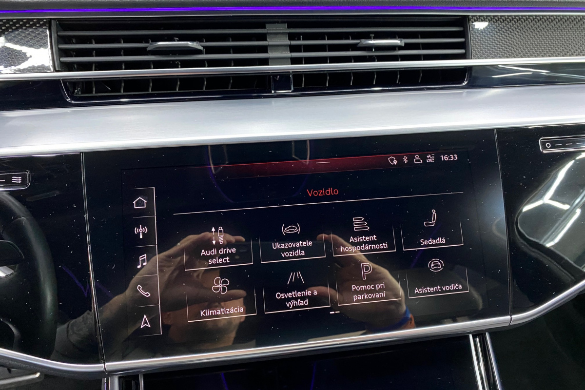 Ponuka vozidiel / Audi S8 4.0 TFSI QUATTRO - video Ponuka vozidiel / Audi S8 4.0 TFSI QUATTRO - video