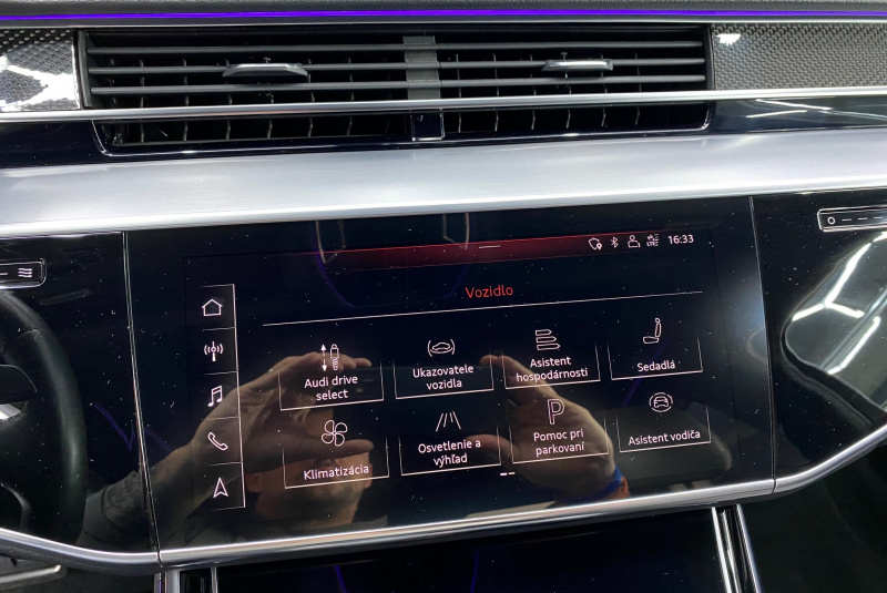 Ponuka vozidiel / Audi S8 4.0 TFSI QUATTRO - video Ponuka vozidiel / Audi S8 4.0 TFSI QUATTRO - video