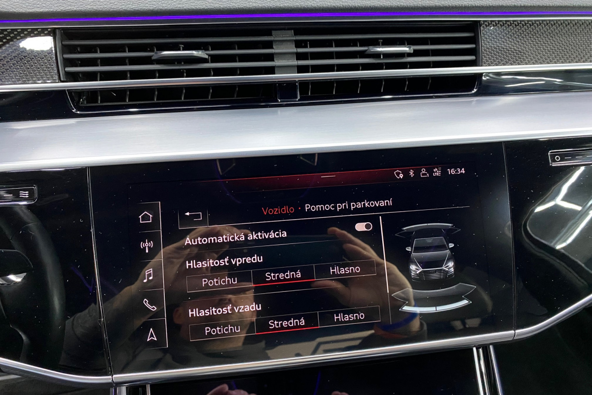 Ponuka vozidiel / Audi S8 4.0 TFSI QUATTRO - video