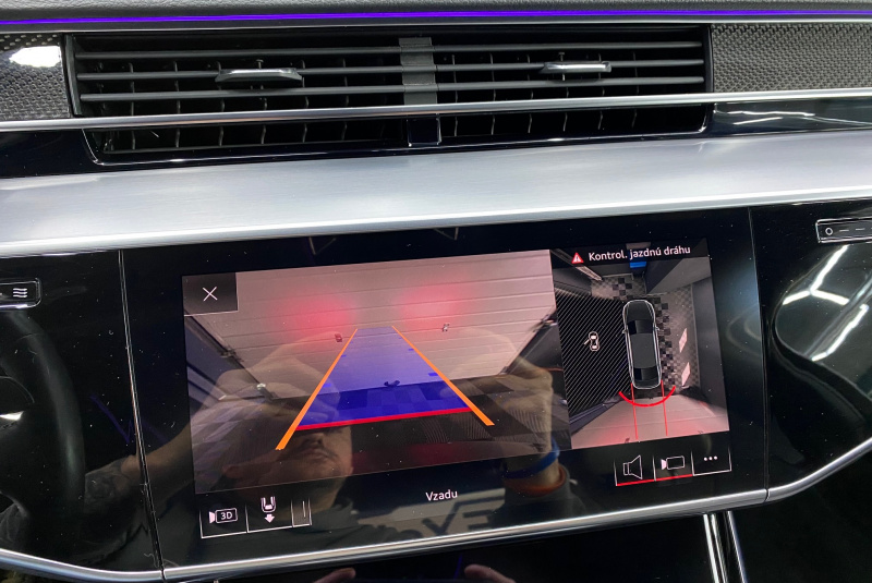  Ponuka vozidiel / Audi S8 4.0 TFSI QUATTRO - video