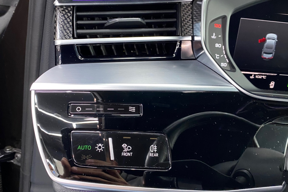 Ponuka vozidiel / Audi S8 4.0 TFSI QUATTRO - video