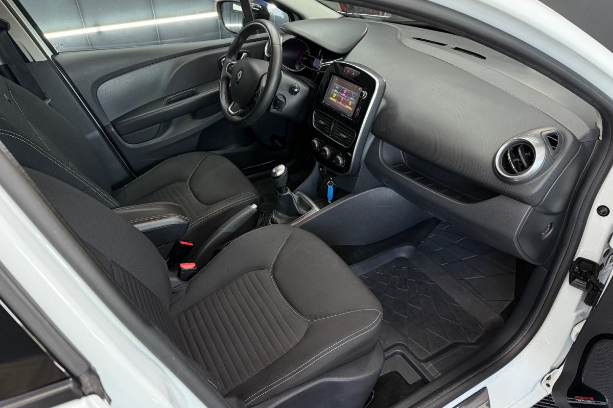 Ponuka vozidiel / Renault Clio Grandtour Energy dCi 90 Limited - video