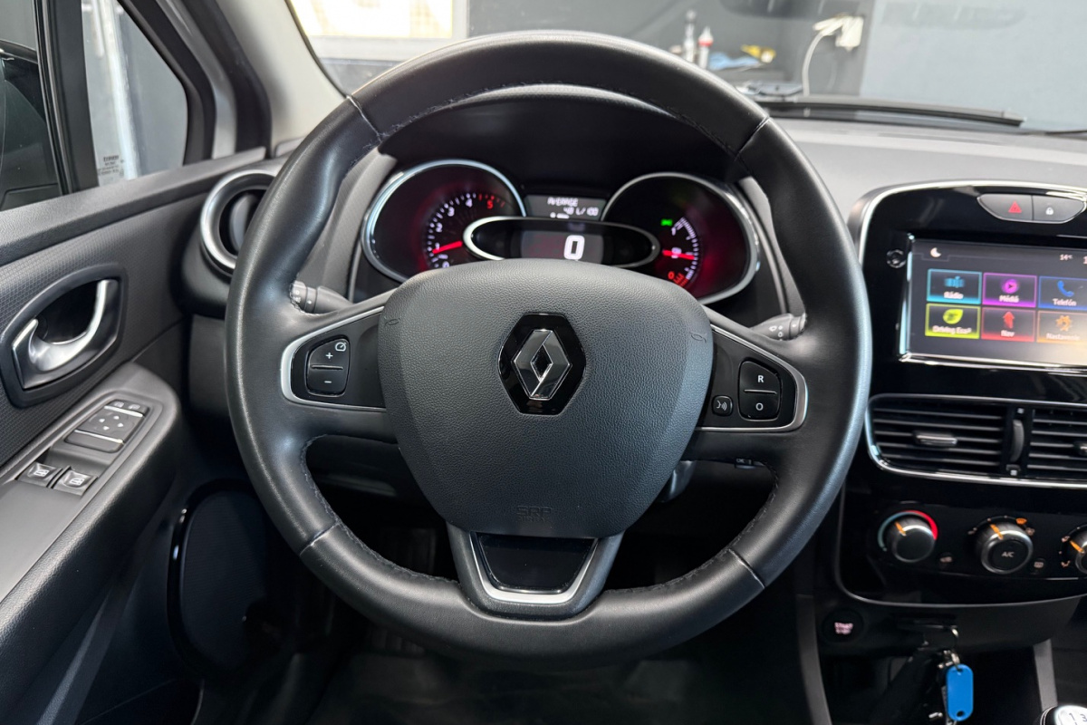 Ponuka vozidiel / Renault Clio Grandtour Energy dCi 90 Limited - video