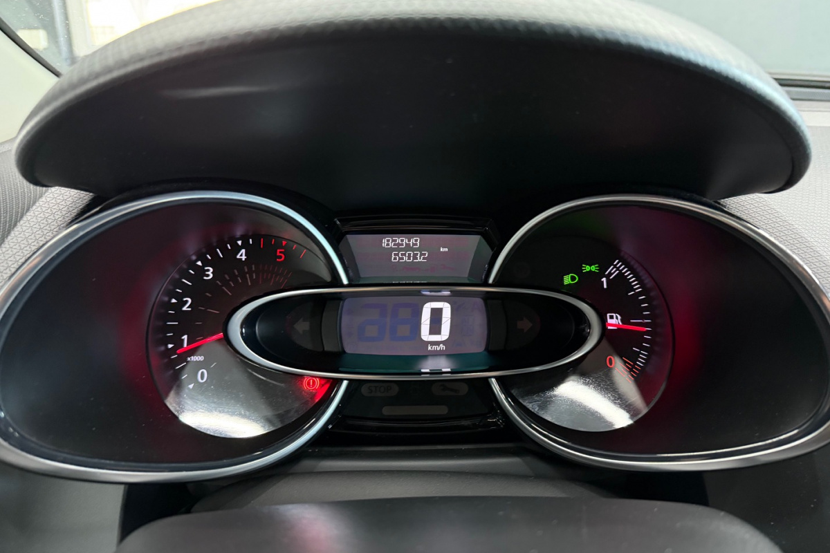 Ponuka vozidiel / Renault Clio Grandtour Energy dCi 90 Limited - video