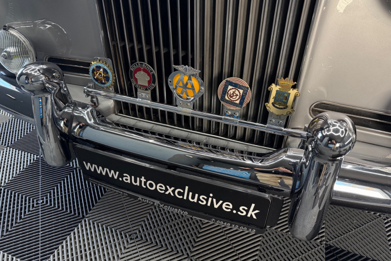  Ponuka vozidiel / Rolls Royce Silver Cloud 5.0 - video