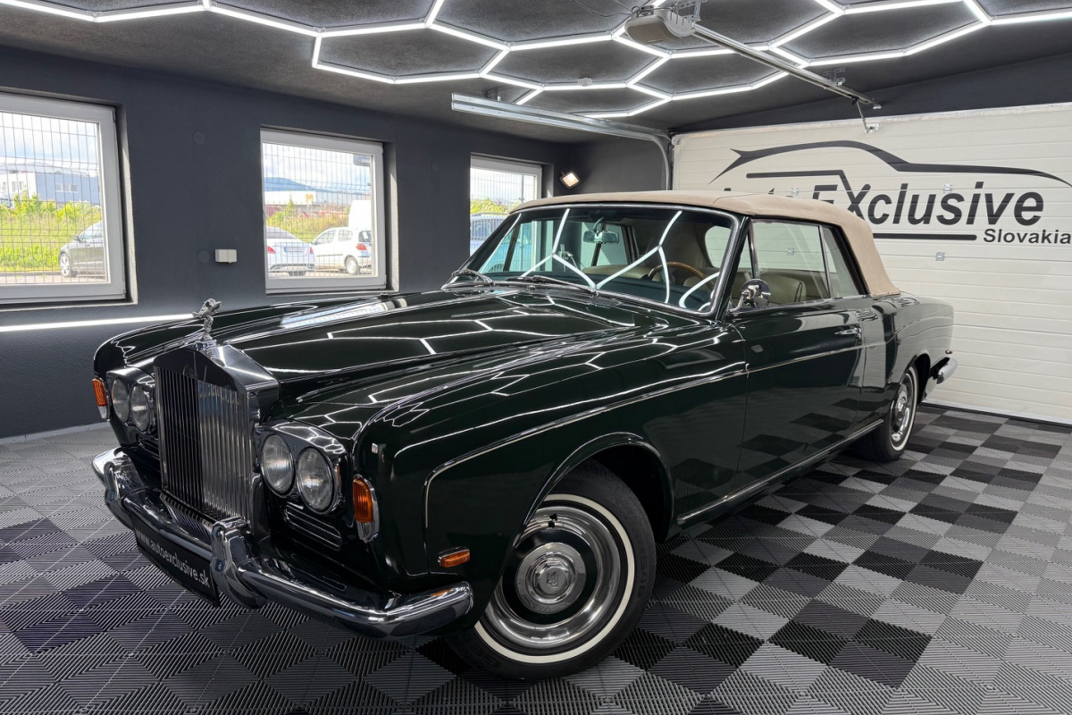 Ponuka vozidiel / Rolls Royce Silver Shadow 6.2 Cabriolet - video