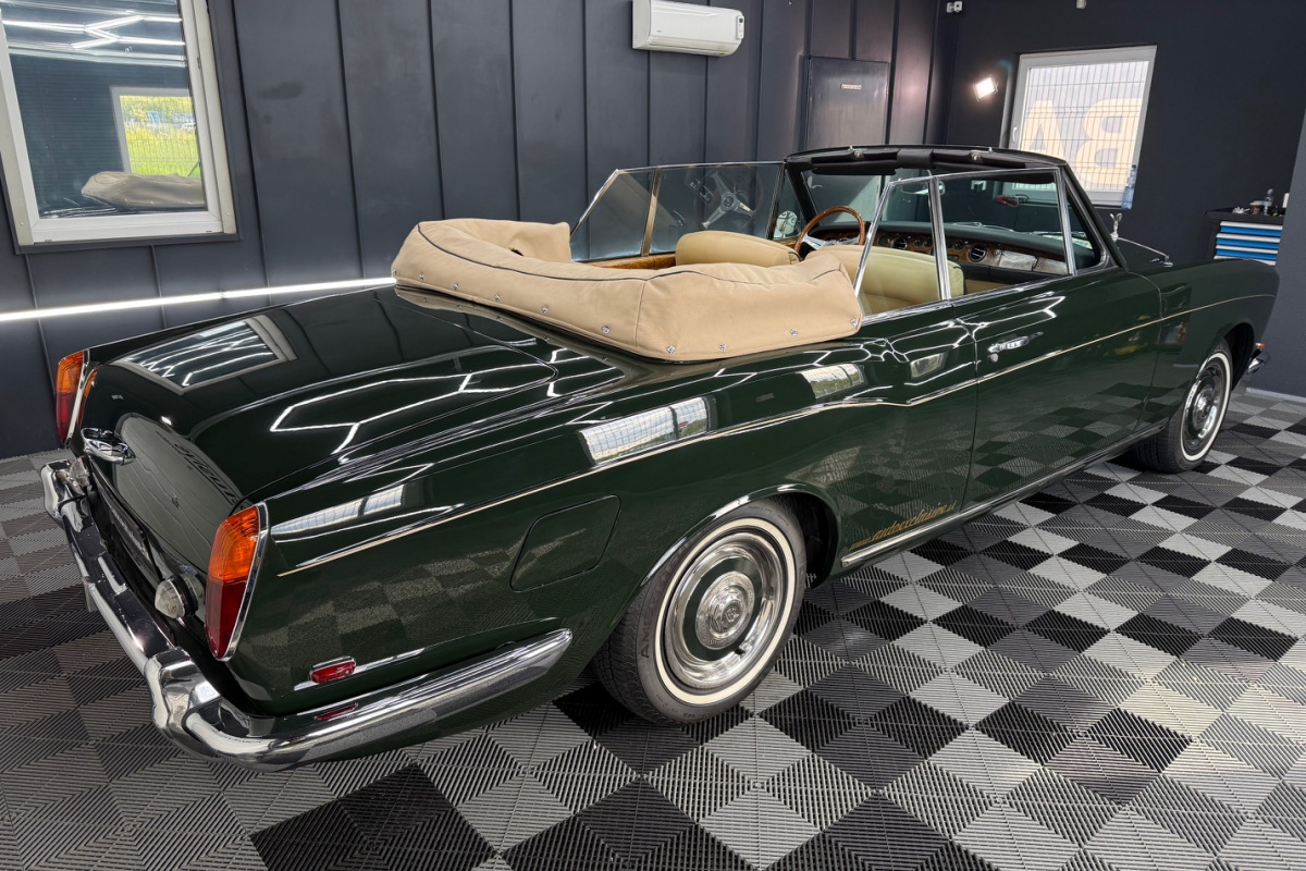 Ponuka vozidiel / Rolls Royce Silver Shadow 6.2 Cabriolet - video