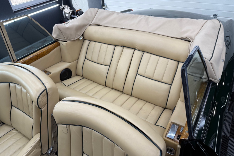  Ponuka vozidiel / Rolls Royce Silver Shadow 6.2 Cabriolet - video