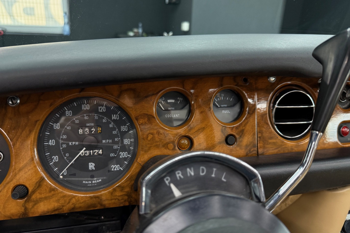 Ponuka vozidiel / Rolls Royce Silver Shadow 6.2 Cabriolet - video