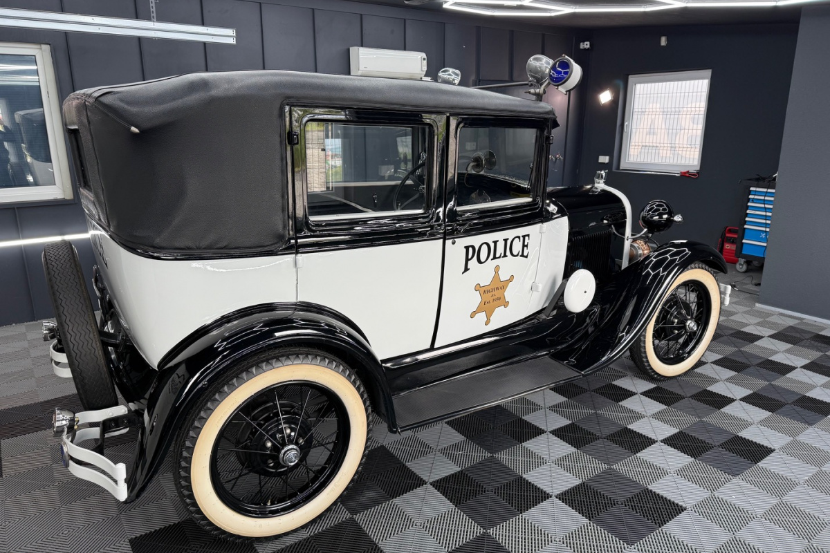 Ponuka vozidiel / Ford A 1929 POLICAJNÝ - video Ponuka vozidiel / Ford A 1929 POLICAJNÝ - video