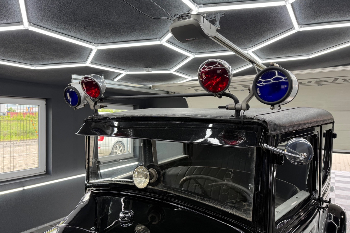 Ponuka vozidiel / Ford A 1929 POLICAJNÝ - video