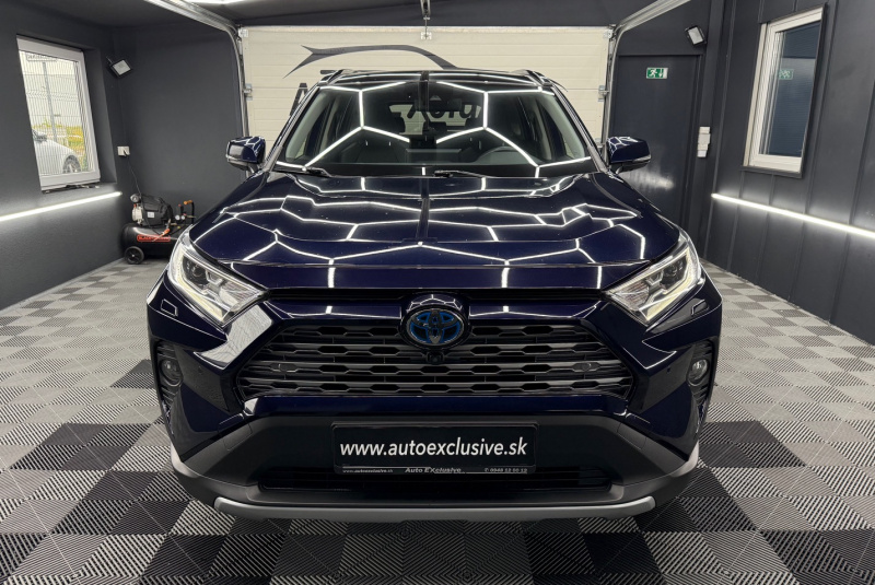  Ponuka vozidiel / Toyota RAV4 2.5 Hybrid e-CVT Executive FWD - video