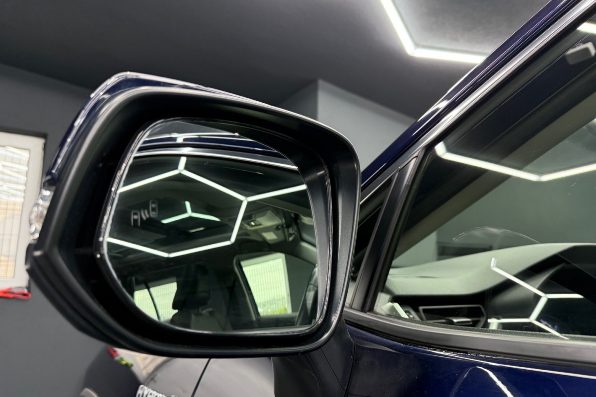 Ponuka vozidiel / Toyota RAV4 2.5 Hybrid e-CVT Executive FWD - video