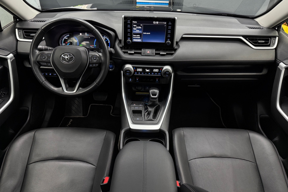 Ponuka vozidiel / Toyota RAV4 2.5 Hybrid e-CVT Executive FWD - video