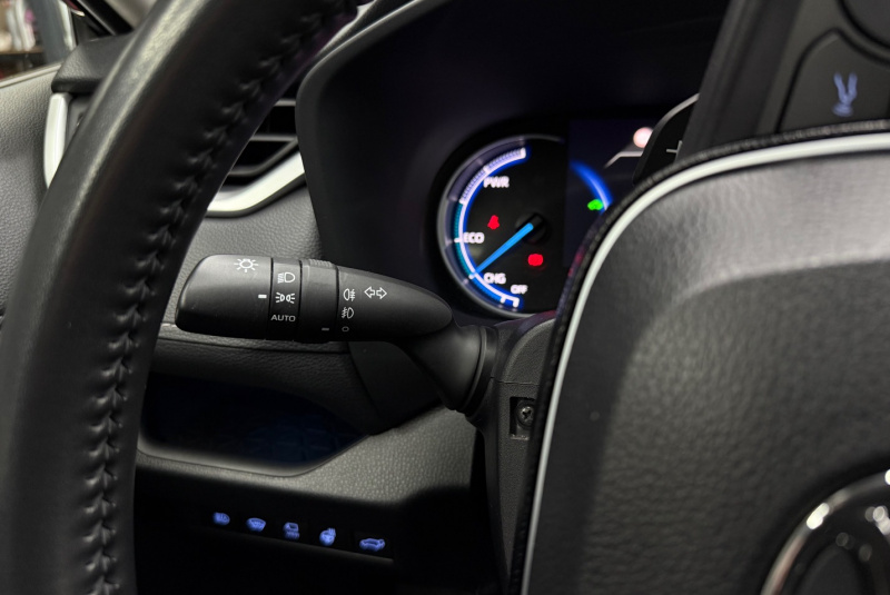  Ponuka vozidiel / Toyota RAV4 2.5 Hybrid e-CVT Executive FWD - video