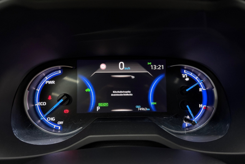  Ponuka vozidiel / Toyota RAV4 2.5 Hybrid e-CVT Executive FWD - video
