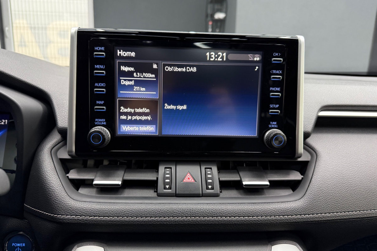 Ponuka vozidiel / Toyota RAV4 2.5 Hybrid e-CVT Executive FWD - video