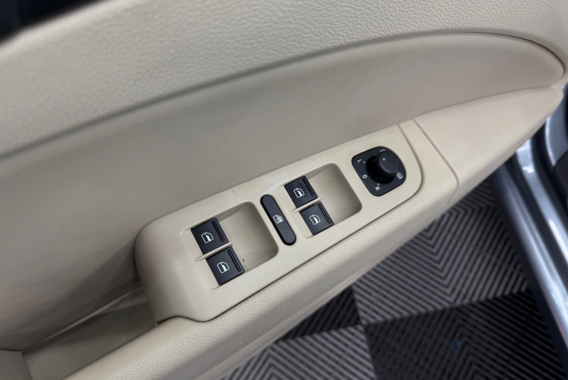 Ponuka vozidiel / Škoda Superb Combi 2.0 TSI Comfort DSG - video