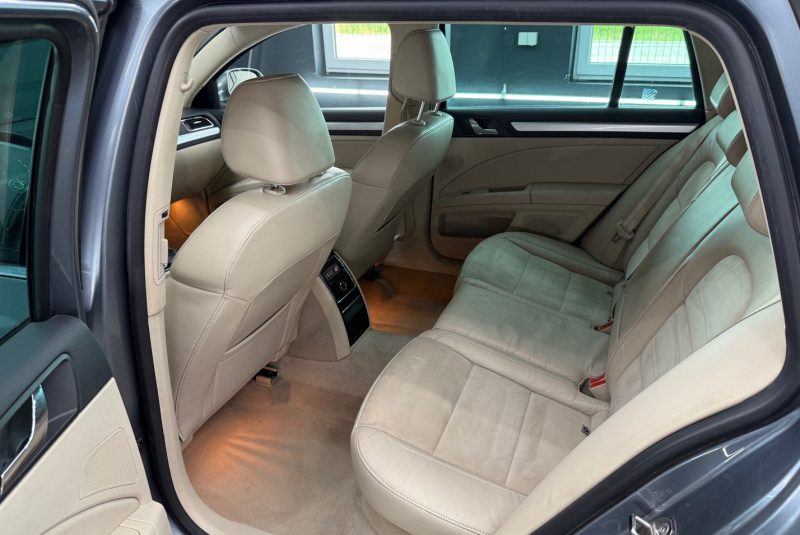  Ponuka vozidiel / Škoda Superb Combi 2.0 TSI Comfort DSG - video