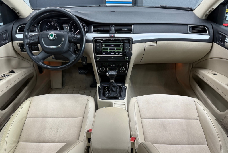  Ponuka vozidiel / Škoda Superb Combi 2.0 TSI Comfort DSG - video
